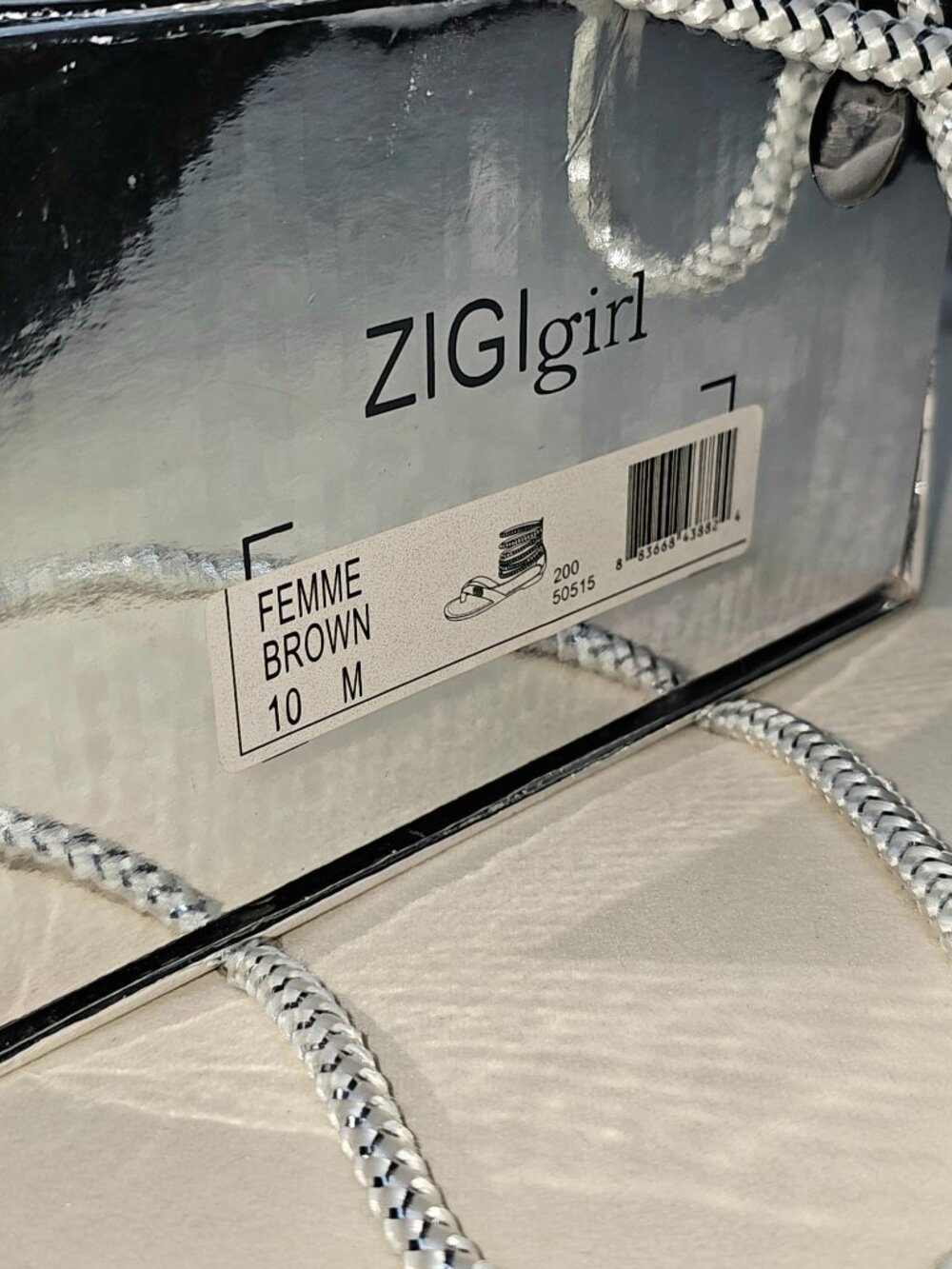 ZIGI Girl Brown Crystal Gladiator Sandals Size 10 Beaded Rhinestone Flat Sandals - Picture 11 of 11